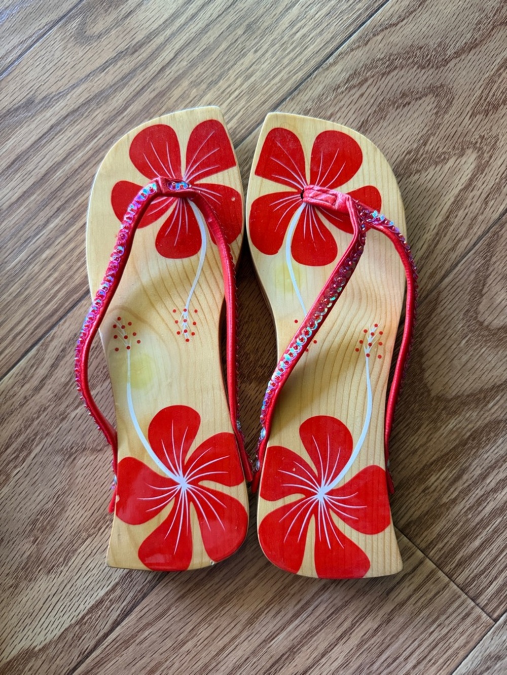 Made in Vietnam 🌺 Red Floral Wooden Flip Flop Sandals